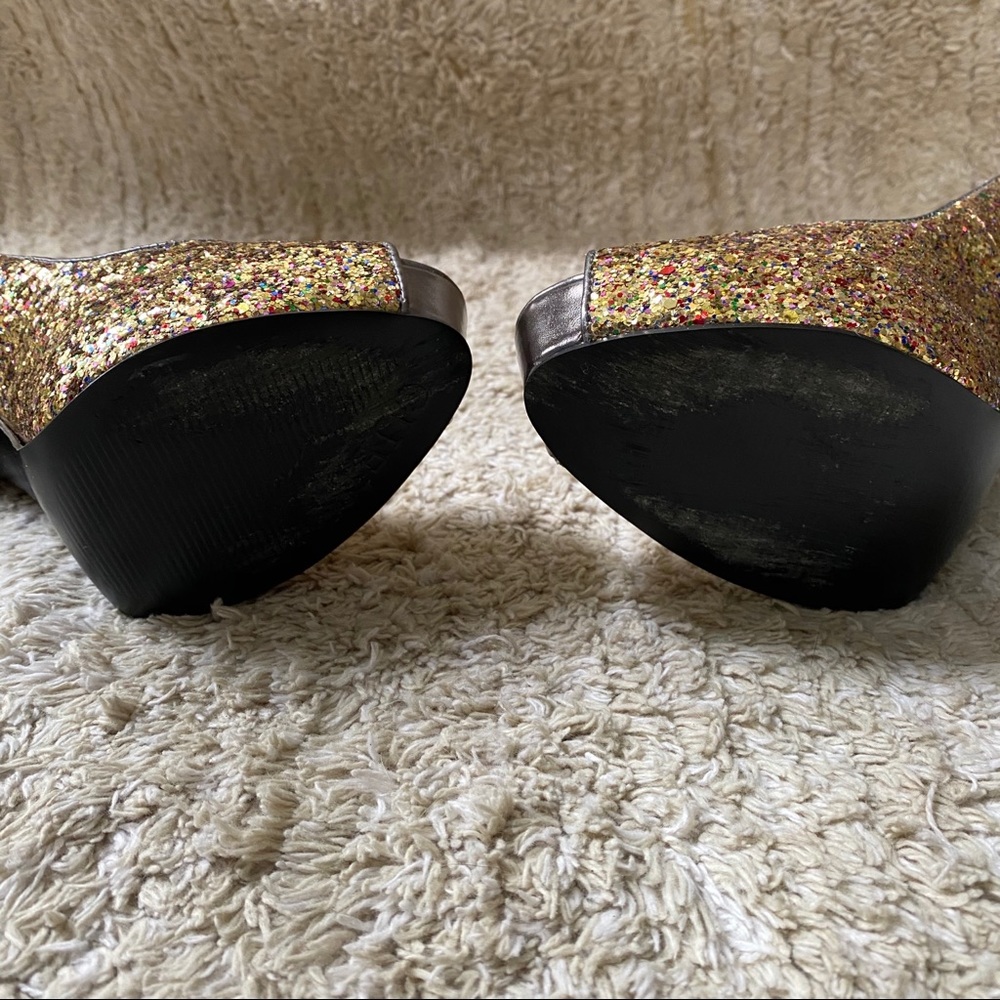 Guess Gold Sparkle Heels 7.5 - Picture 4 of 8